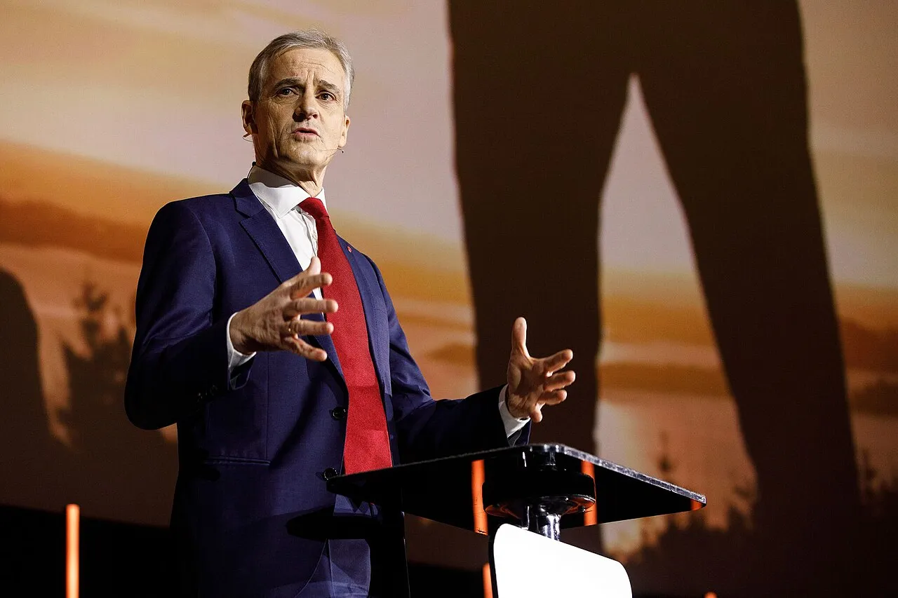 Noorse premier Jonas Gahr Støre tijdens een toespraak