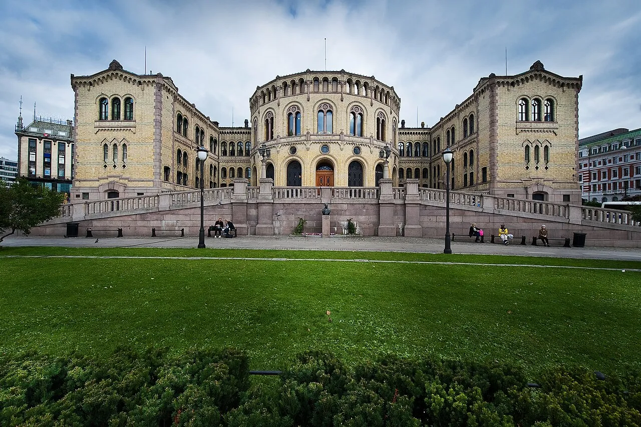Het Stortinget-gebouw in Oslo, waar de Noorse regering het staatsbudget presenteert.