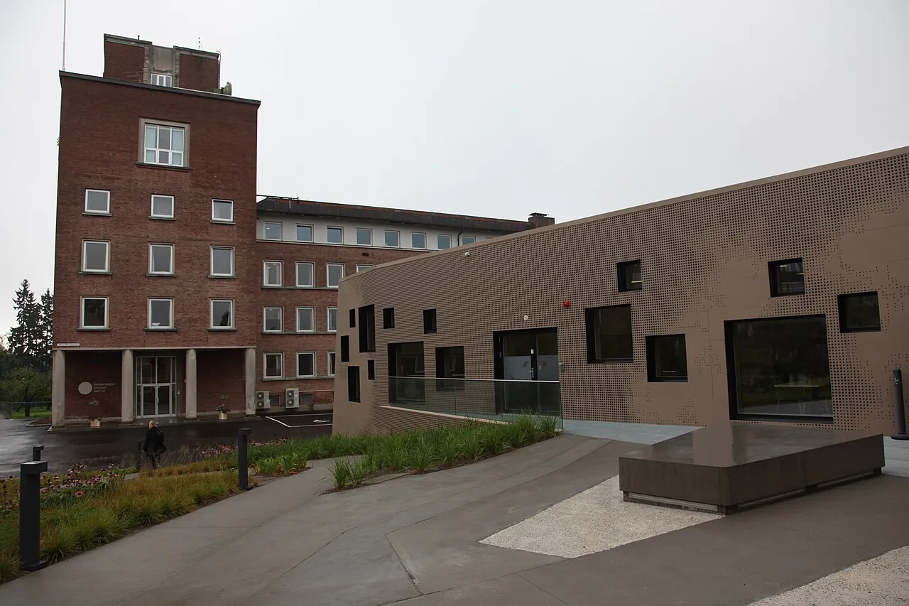 Het gebouw van het Noorse Meteorologisch Instituut (Tallhall) in Oslo, de dienst die de stormwaarschuwing afgaf.